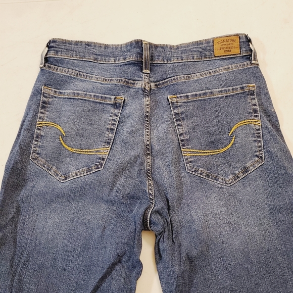 Signature by Levi Strauss & Co. Gold Label Men's Straight Fit Jeans - Picture 7 of 8